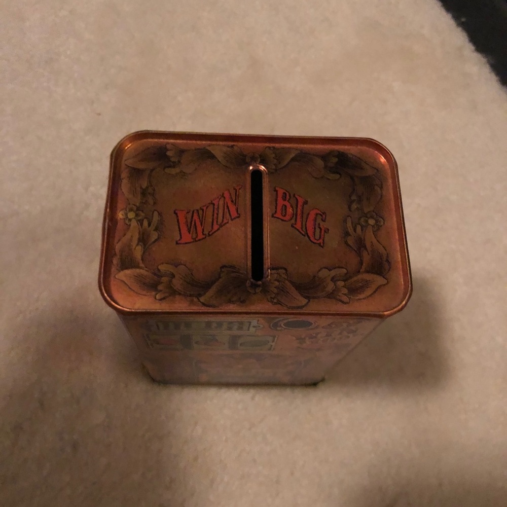 Tin coin piggy bank